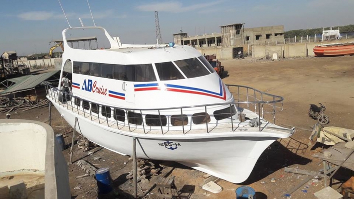 Speed Boat in Karachi Speed Boat in Karachi